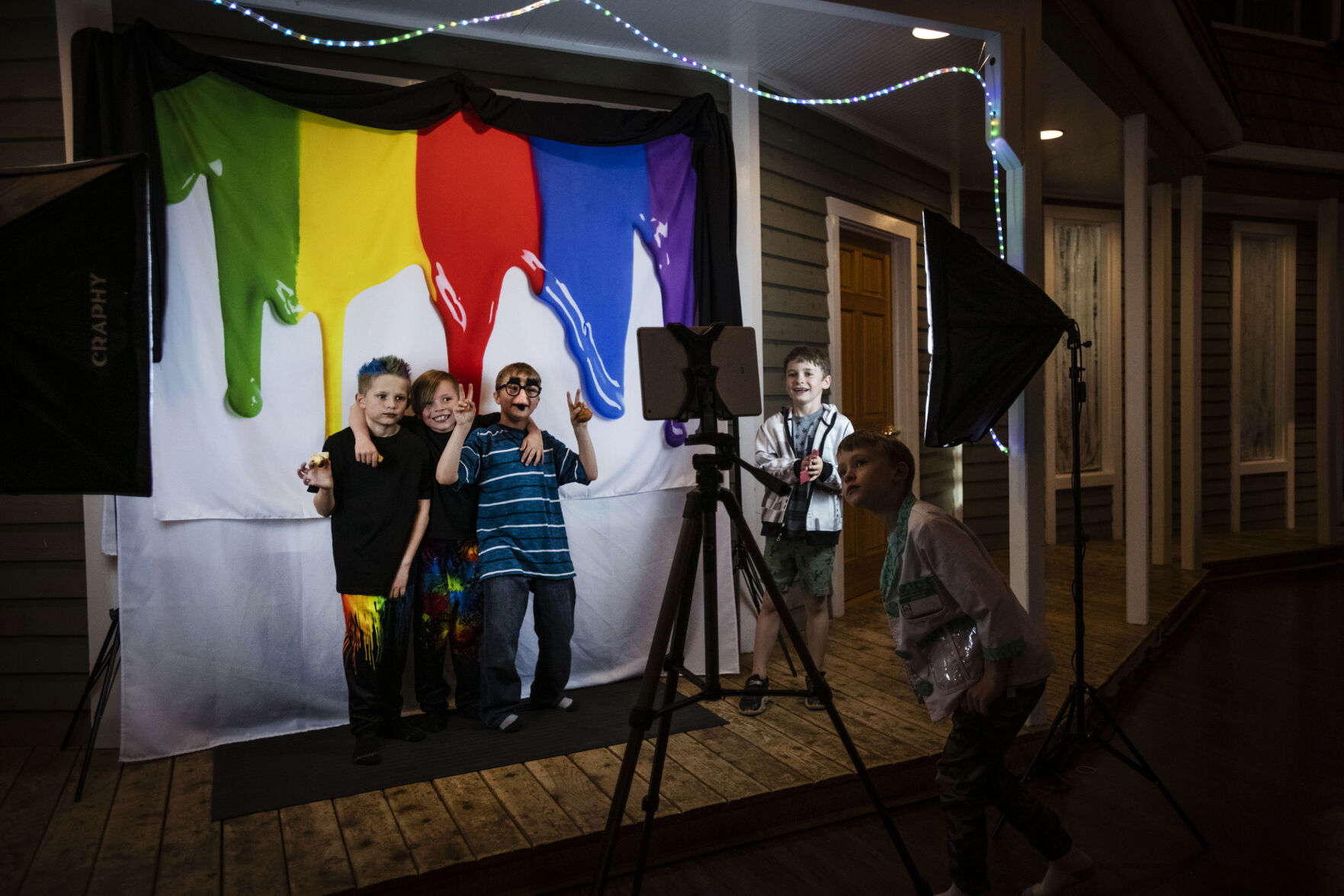 040222-news-dance party 11.jpg